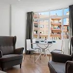 公寓 Sunny In The Center, 5 Min. From The