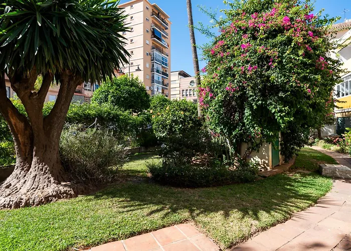 Sunny In The Center, 5 Min. From The * Fuengirola